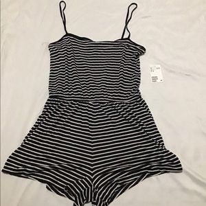 BRANDNEW w/tags romper from H&M